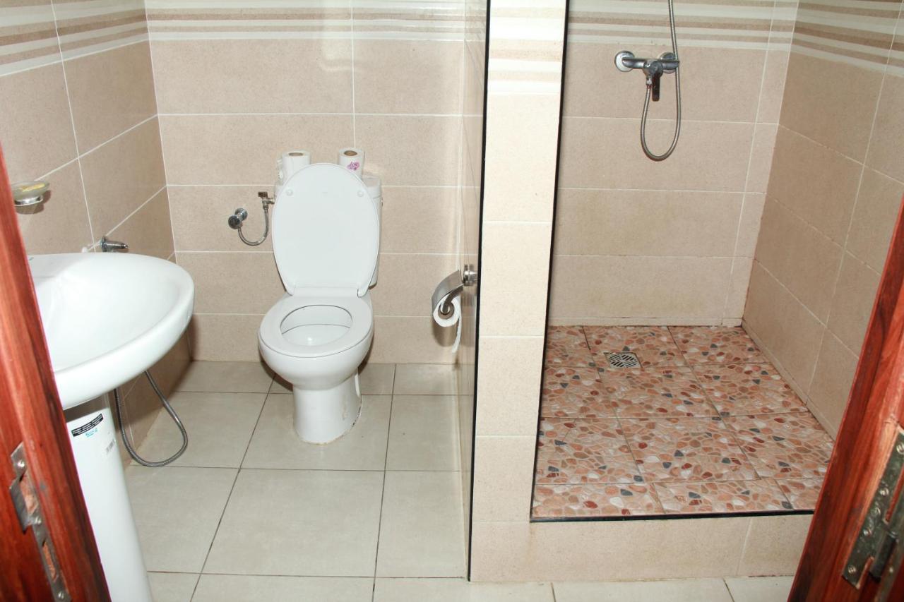 מורונדבה Hotel Menabe מראה חיצוני תמונה