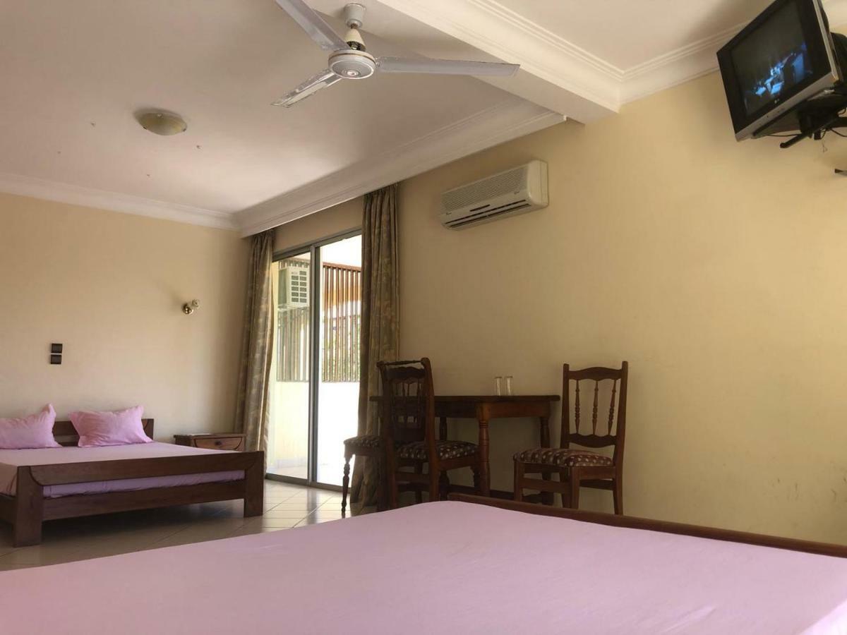 מורונדבה Hotel Menabe מראה חיצוני תמונה