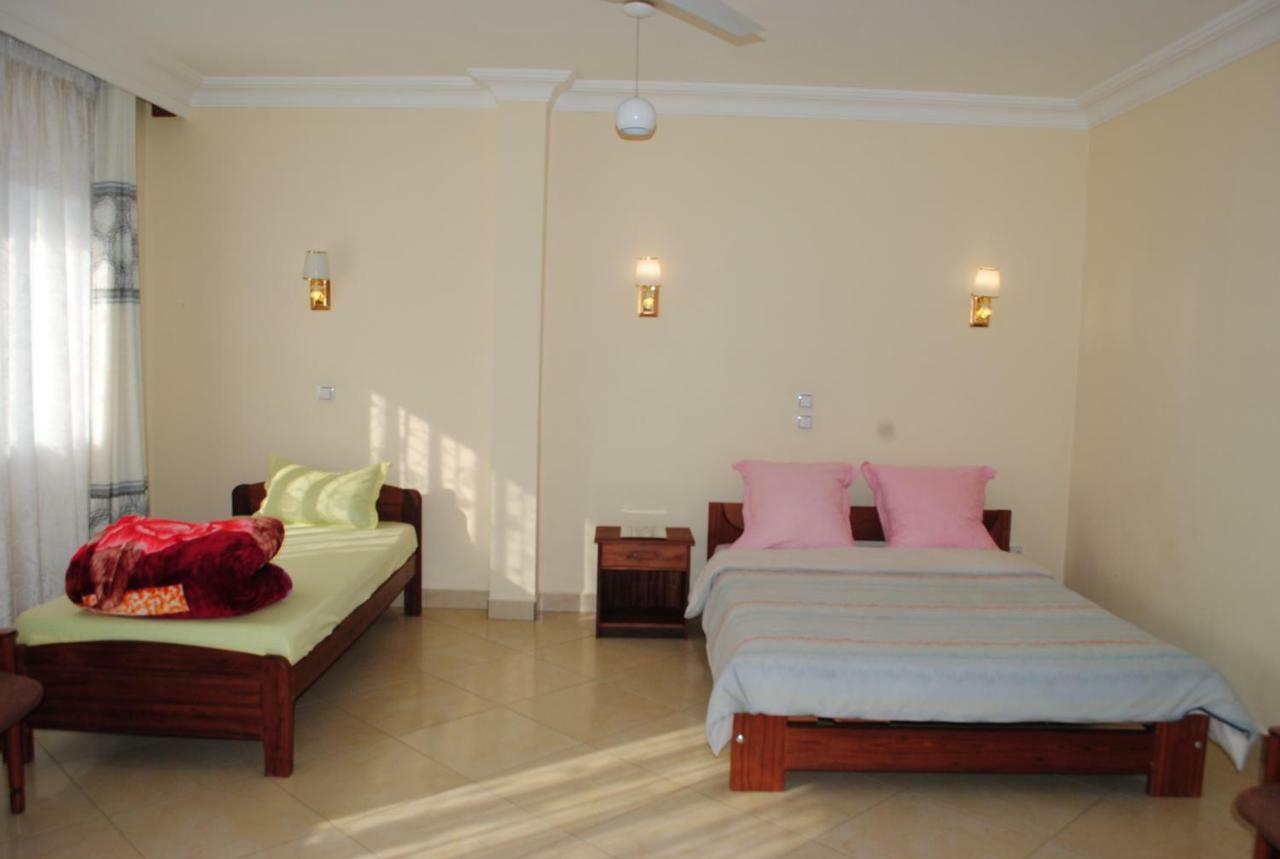 מורונדבה Hotel Menabe מראה חיצוני תמונה