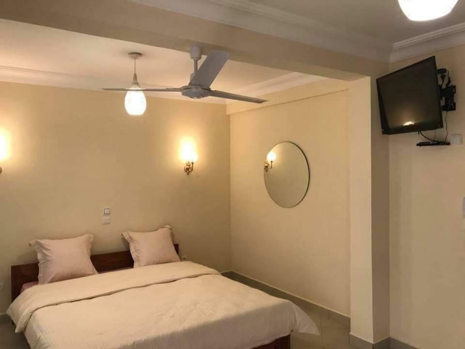 מורונדבה Hotel Menabe מראה חיצוני תמונה